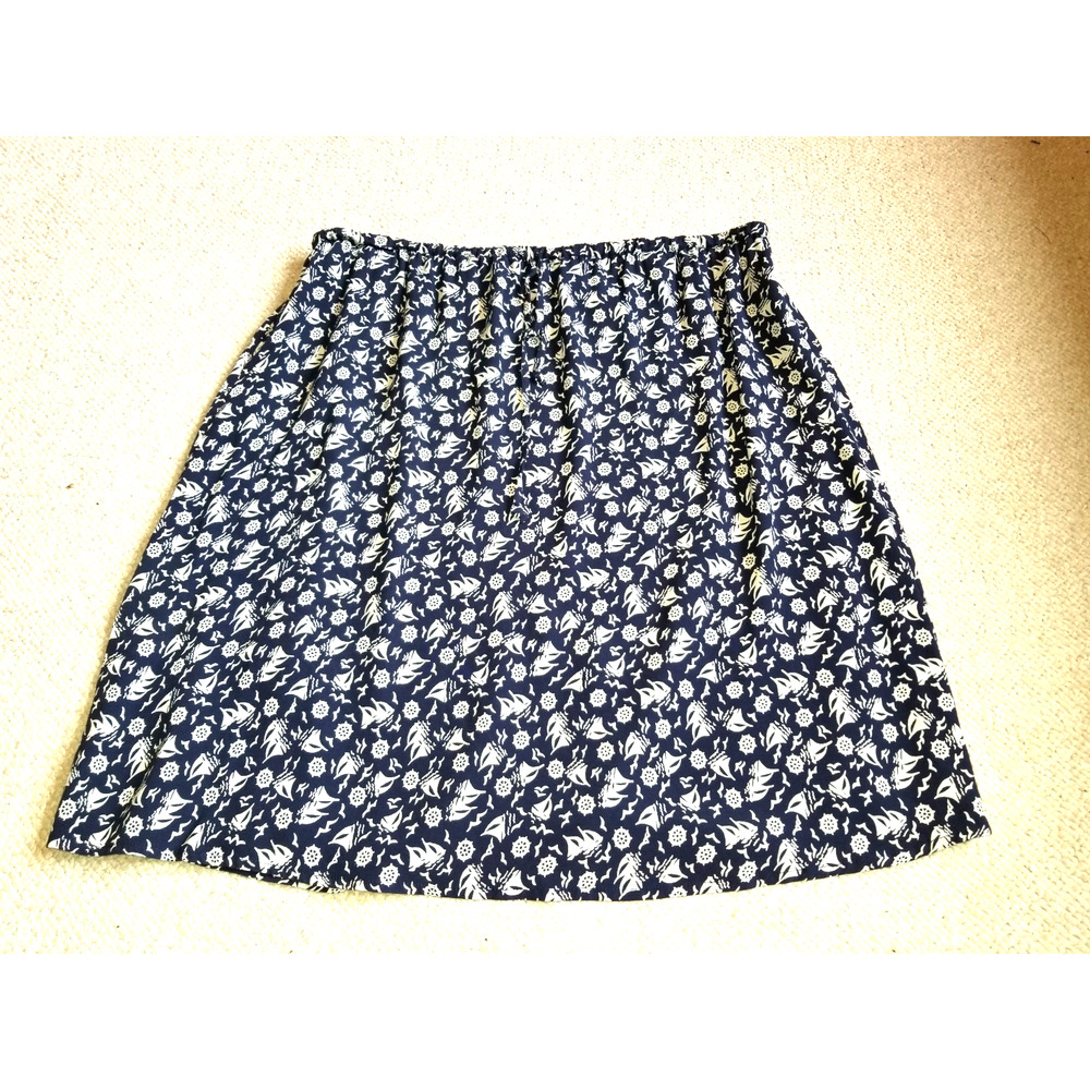 Womens Skirt-L.L. BEAN-navy/white sailboat rayon lined flowy beachy vacation-PL